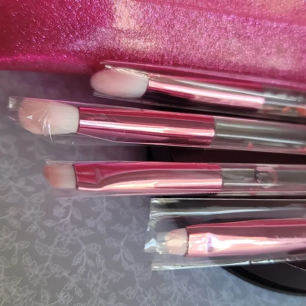 Glamrierre 4 Piece Pink Glitter Makeup Brush Set with Carrying Case